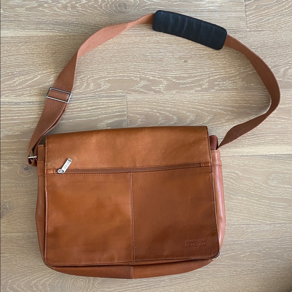 Kenneth Cole Leather Laptop Bag